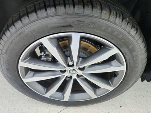 Used 2025 Jaguar F-PACE R-Dynamic S image 58