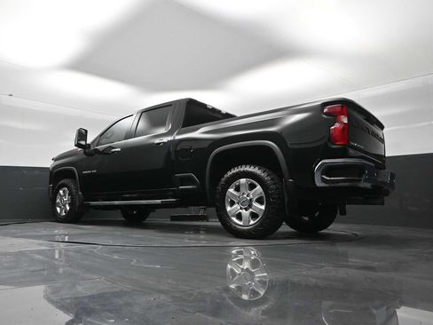 Used 2020 Chevrolet Silverado 2500 LTZ w/ LTZ Plus Package image 24