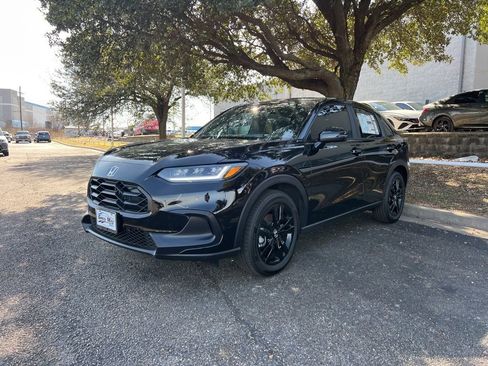 New 2026 Honda HR-V Sport image 3