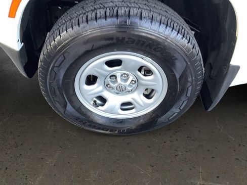 Used 2025 Nissan Frontier S image 10