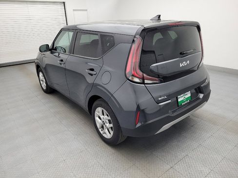 Used 2025 Kia Soul LX image 3