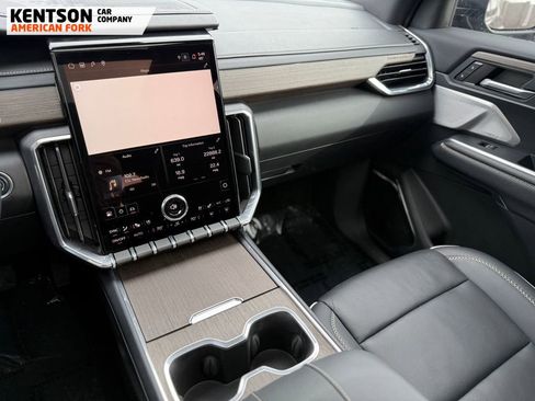 Used 2024 GMC Acadia Denali w/ Super Cruise Package image 26