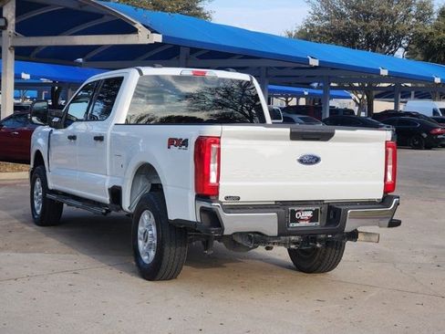 Used 2025 Ford F250 XLT w/ FX4 Off-Road Package image 3