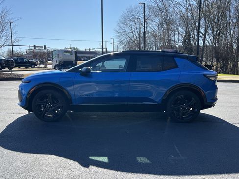 New 2025 Chevrolet Equinox EV RS w/ Convenience Package II image 6