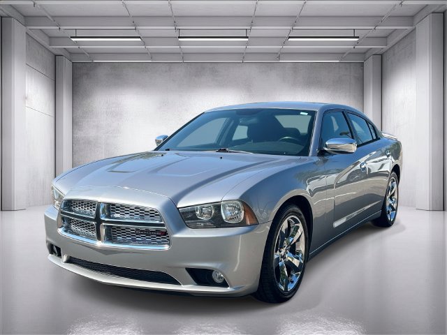 Used 2013 Dodge Charger SXT RWD image 7