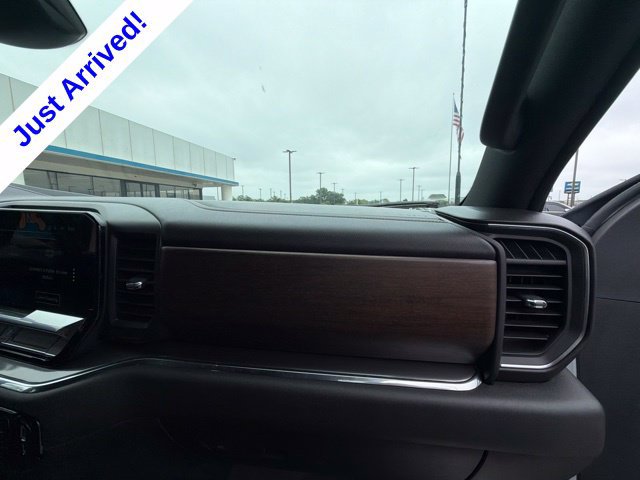Used 2024 Chevrolet Silverado 2500 High Country AWD/4WD image 31