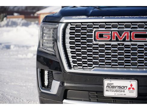 Used 2023 GMC Yukon Denali w/ Max Trailering Package image 9