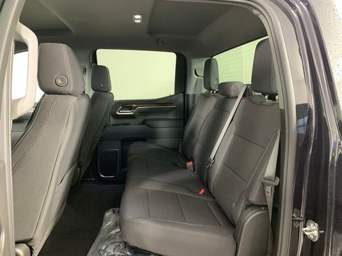 New 2026 GMC Sierra 1500 SLE image 21