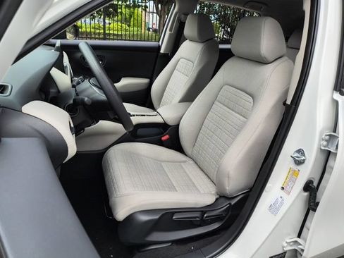 New 2027 Honda HR-V LX image 12