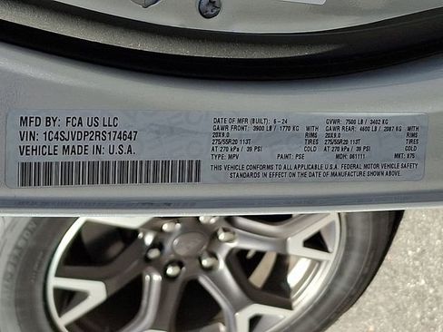 Used 2024 Jeep Wagoneer Series III image 27