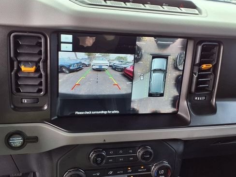 Used 2023 Ford Bronco Badlands AWD/4WD image 15