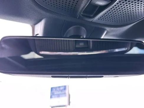 Used 2019 Mercedes-Benz E 300 image 41