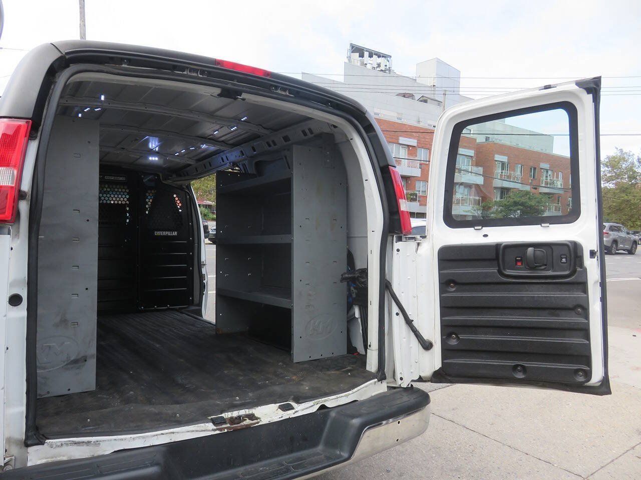 Used 2019 GMC Savana 2500 w/ Driver Convenience Package RWD image 12