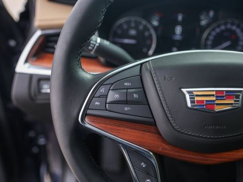 Used 2019 Cadillac XT5 Platinum image 14