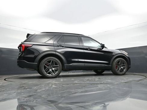 Used 2025 Ford Explorer ST-Line w/ ST-Line Street Pack AWD/4WD image 58