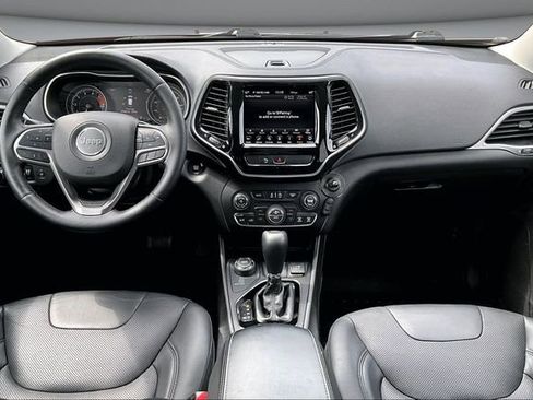 Used 2019 Jeep Cherokee Limited AWD/4WD image 7