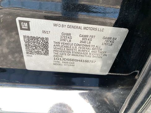 Used 2017 Chevrolet Sonic LT w/ Convenience Package image 30