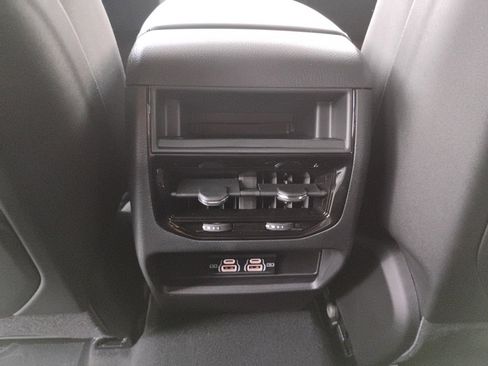 New 2025 Jeep Grand Cherokee Laredo w/ Trailer Tow Package image 17