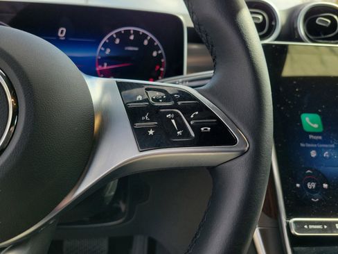 Used 2026 Mercedes-Benz GLC 300 image 28