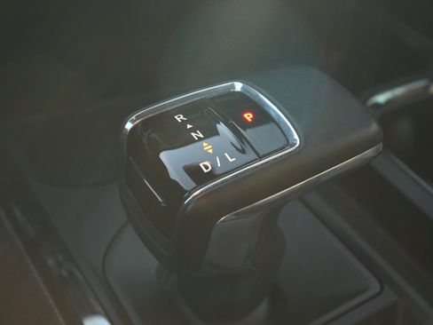 Used 2024 Chevrolet Silverado 1500 ZR2 w/ Technology Package image 26