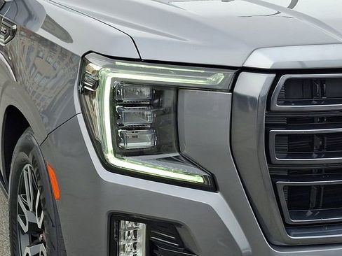 Used 2022 GMC Yukon AT4 image 9