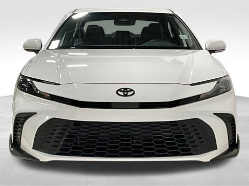 Used 2025 Toyota Camry SE w/ Multimedia Upgrade Package image 3