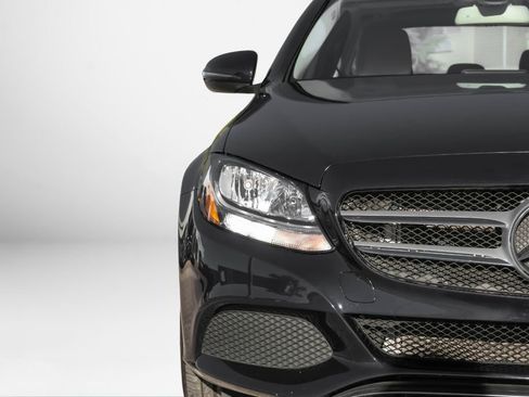 Used 2018 Mercedes-Benz C 300 Sedan image 55