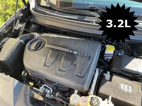 Certified 2020 Jeep Cherokee Latitude Lux w/ Quick Order Package 26H Lux image 7
