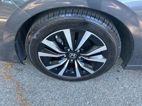 Used 2024 Honda Civic EX image 10