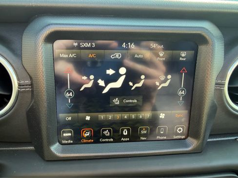 Used 2023 Jeep Wrangler Sahara w/ Cold Weather Group image 23