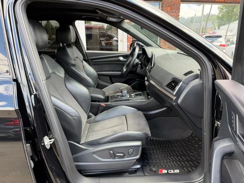 Used 2019 Audi SQ5 Prestige w/ Prestige Package AWD/4WD image 24