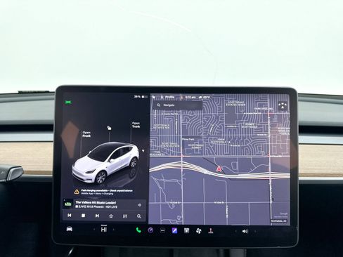 Used 2023 Tesla Model Y Long Range image 4