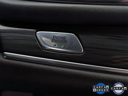 Used 2024 Buick Enclave Premium image 13