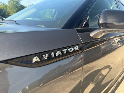 Used 2025 Lincoln Aviator Reserve w/ Equipment Group 201A AWD/4WD image 18