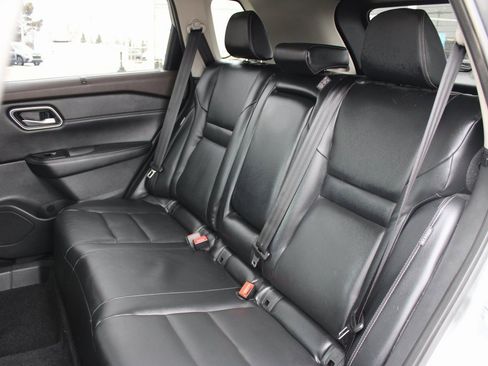 Used 2021 Nissan Rogue SL w/ Premium Package image 25