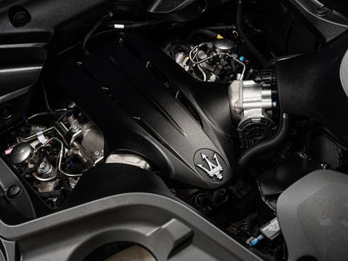 Used 2022 Maserati MC20 Coupe image 42