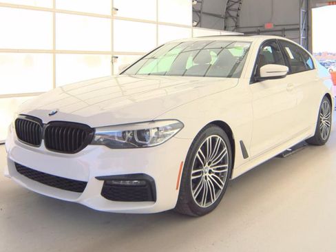 Used 2019 BMW 530i xDrive w/ M Sport Package AWD/4WD image 2