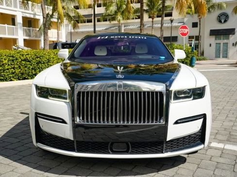 Used 2022 Rolls-Royce Ghost image 4