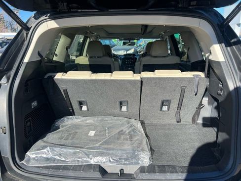 Used 2019 Subaru Ascent Limited image 9