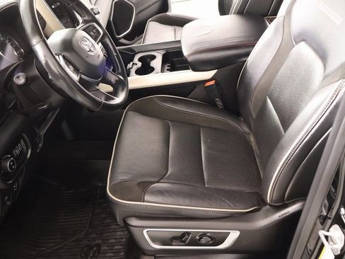 Used 2022 RAM 1500 Laramie image 12