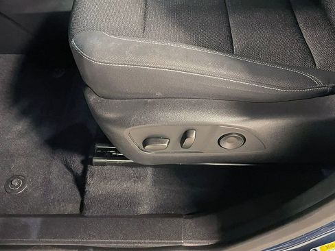 Used 2025 Chevrolet Traverse LT w/ LPO, Floor Liner Package AWD/4WD image 26