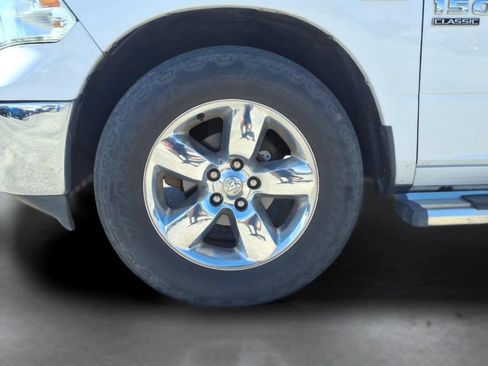 Used 2019 RAM 1500 Big Horn RWD image 9
