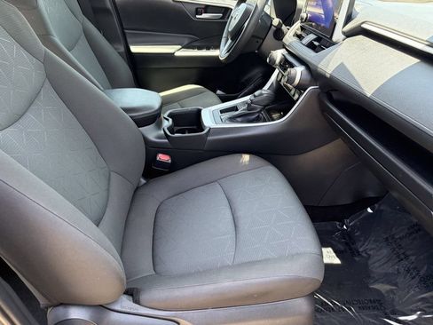 Certified 2024 Toyota RAV4 XLE w/ Convenience Package FWD image 17