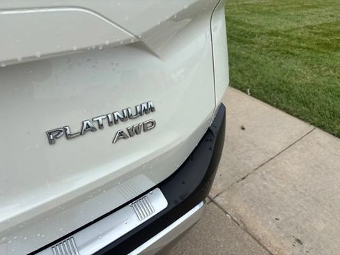 Used 2022 Nissan Rogue Platinum w/ Head-Up Display Package AWD/4WD image 9