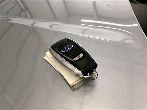 Used 2022 Subaru Impreza 2.0i Limited w/ Popular Package #2 AWD/4WD image 9