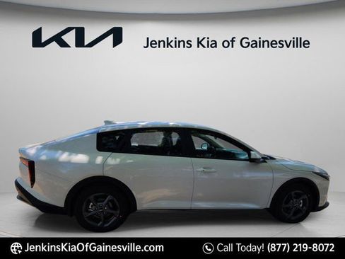 New 2026 Kia K4 FWD image 3