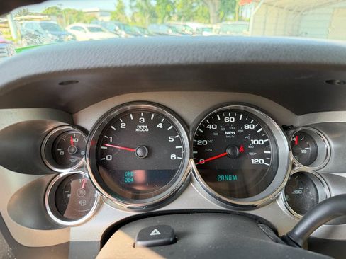 Used 2010 GMC Sierra 1500 SLE w/ Power Pack Plus AWD/4WD image 11
