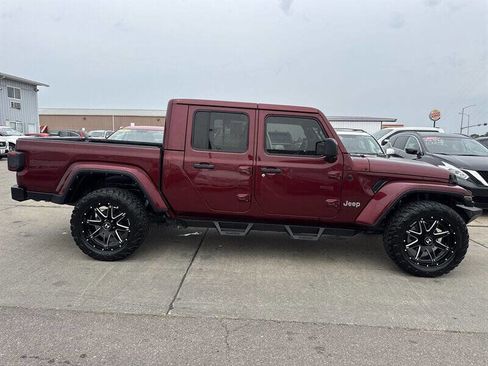 Used 2021 Jeep Gladiator Overland w/ Popular Equipment Package AWD/4WD image 9