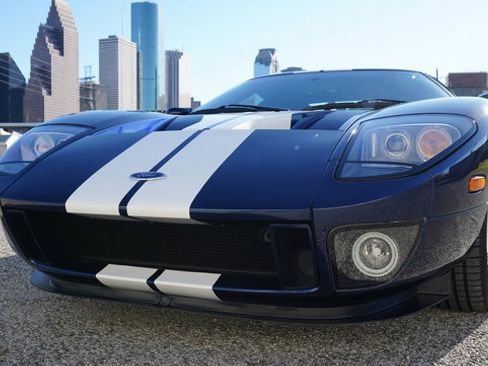 Used 2005 Ford GT image 24