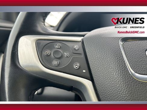 Used 2023 GMC Terrain SLT image 30